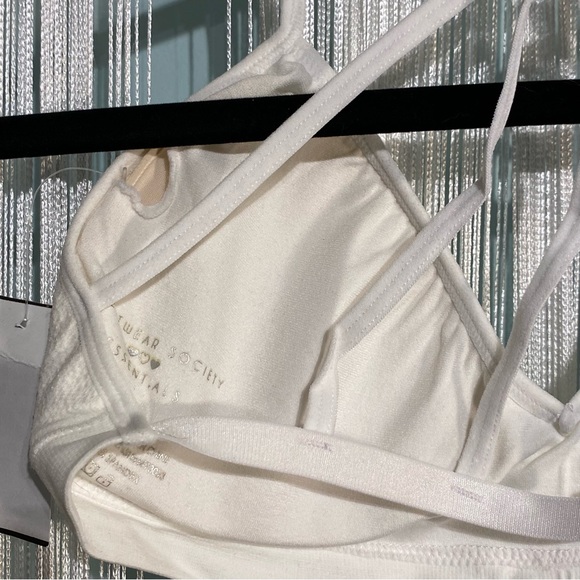 Set of Three Bandeau Bralettes NWT Size Medium - Picture 13 of 17